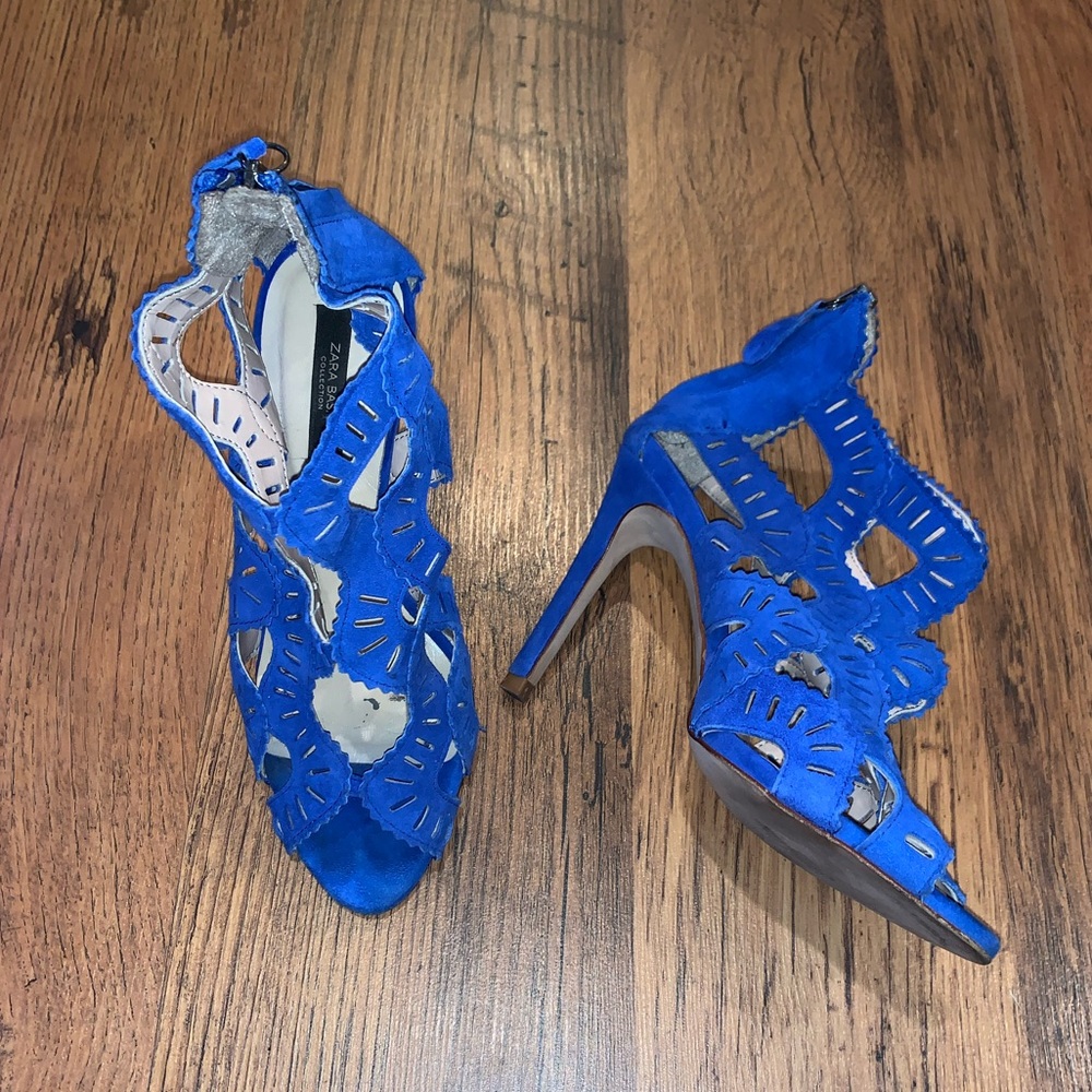 Zara Basic Blue Heels - Size 6